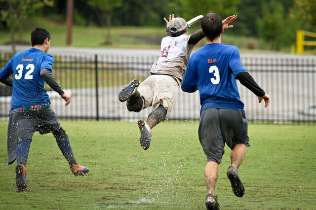 A Florida State player lays out for a disc against Florida at the 2013 Southeast Regionals.