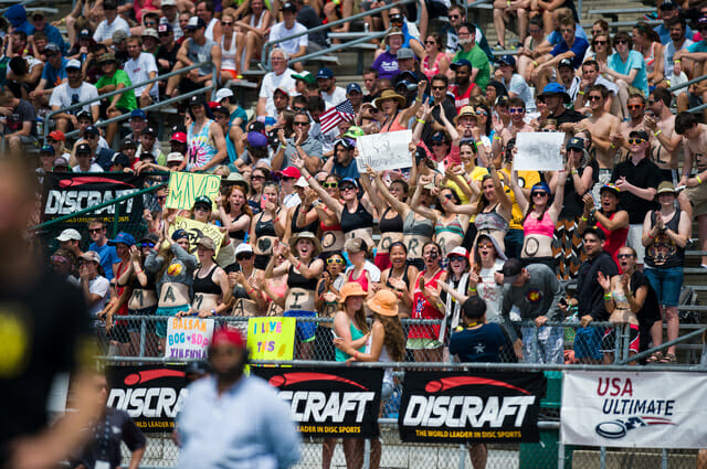 The crowd at the finals of the 2014 College Championships.
