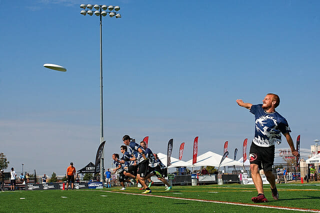 Jay Drescher pulls for Minneapolis Drag'n Thrust at the 2014 National Championships