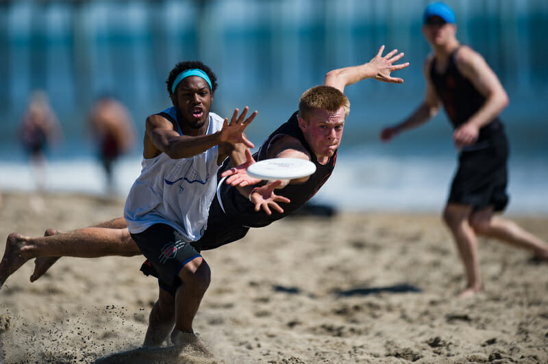 Ben Ayres (Yetis on the Beach #21) layout D vs Rico Johnson (Bayonet #4).