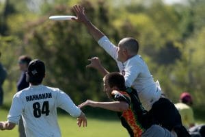 Jeff Babbitt goes over the top for the block. Photo: Jolie Lang -- UltiPhotos.com