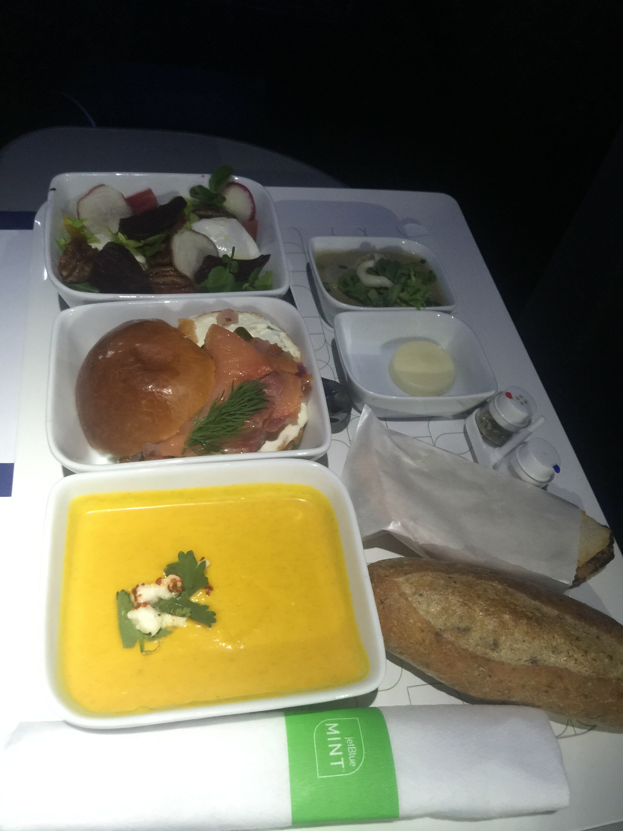 JetBlue Refreshes Its In-Flight EatUp Snack Boxes - The Points Guy