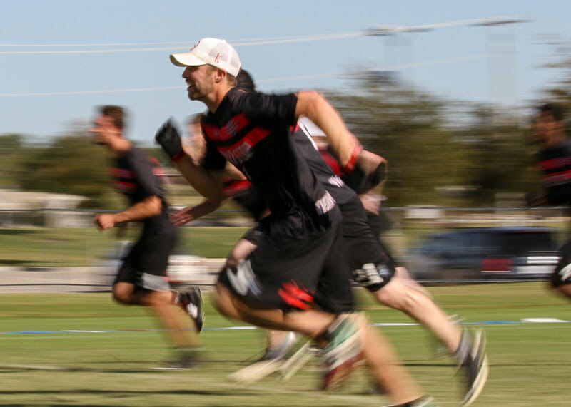 Ultimate Frisbee Silhouette | Frisbee Jumping Catch | Póster