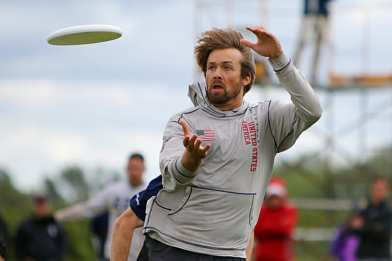 Nicky Spiva (Truck Stop #36) catches. Photo: Alex Fraser -- UltiPhotos.com