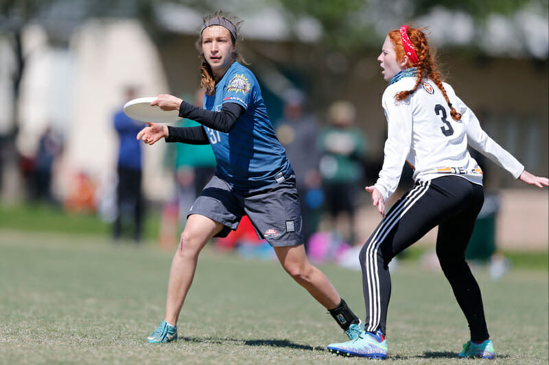 Michigan's Hannah Henkin throws past Texas' Domenica Sutherland at Centex 2016. Photo: William 'Brody' Brotman -- UltiPhotos.com