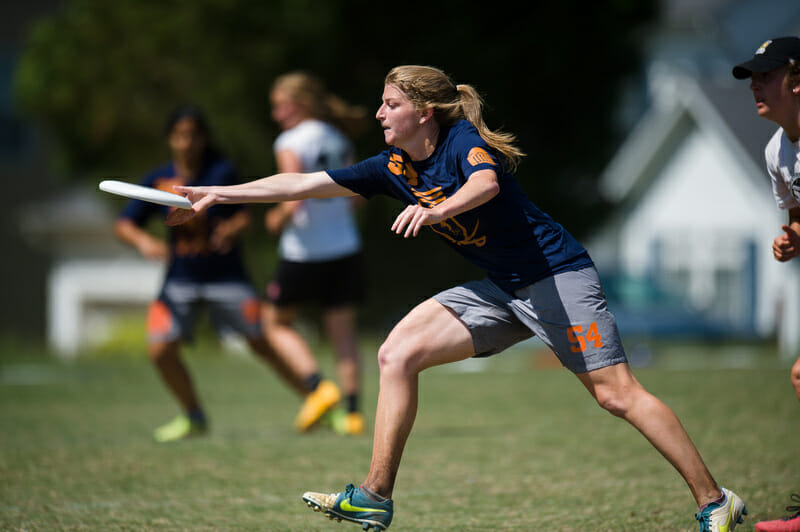 Virginia pulled off the upset of the day by taking down Oregon Fugue in Pool A. Photo: Kevin Leclaire -- UltiPhotos.com