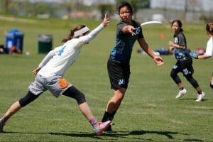 Chen lets go of a high release backhand at Centex 2016.