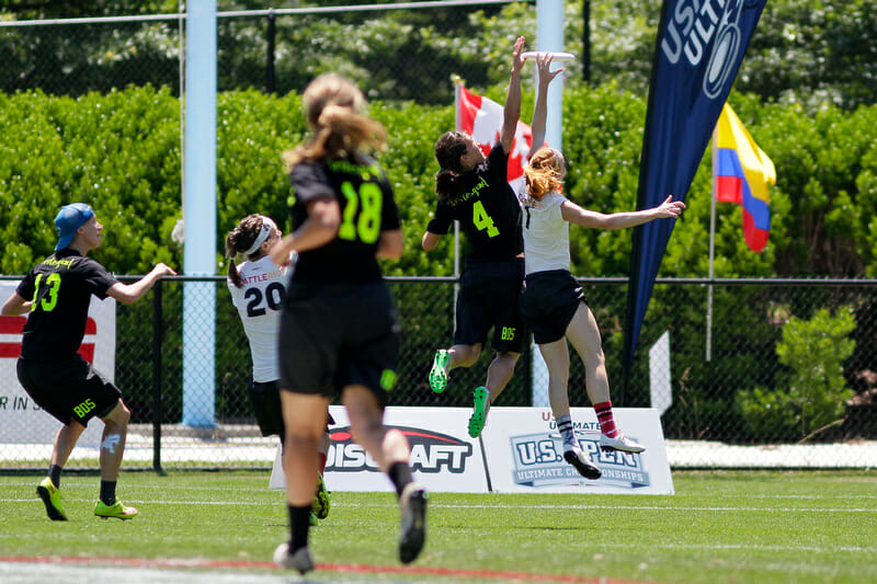 Brute Squad's Lien Hoffmann goes up for a disc against Riot's Kelly Johnson in the 2016 US Open final.