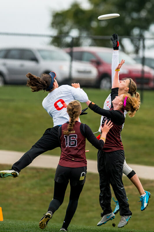 Washington DC Scandal vs. Madison Heist in the women's prequarterfinals. Photo: Taylor Nguyen -- UltiPhotos.com