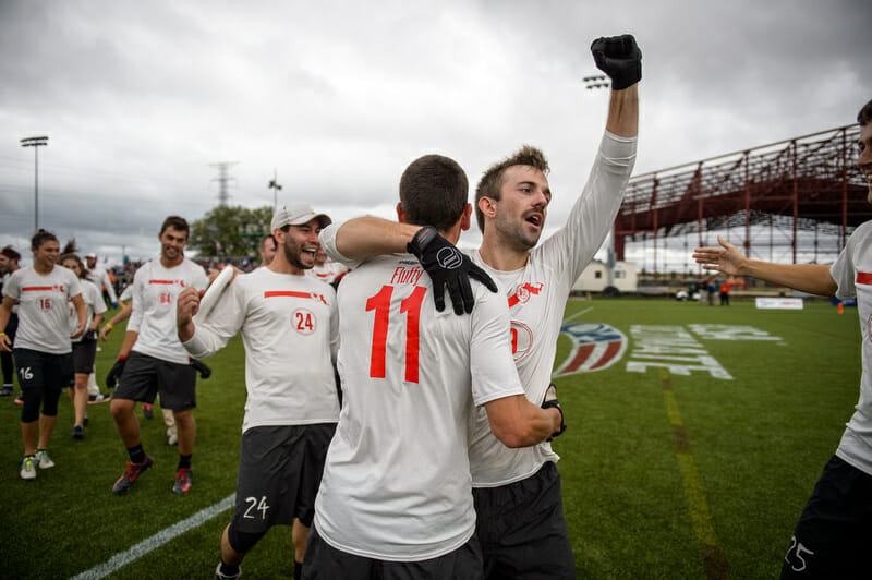 Slow White's Jeff Smith celebrates the team's first ever National Championship. Photo: Paul Andris -- UltiPhotos.com