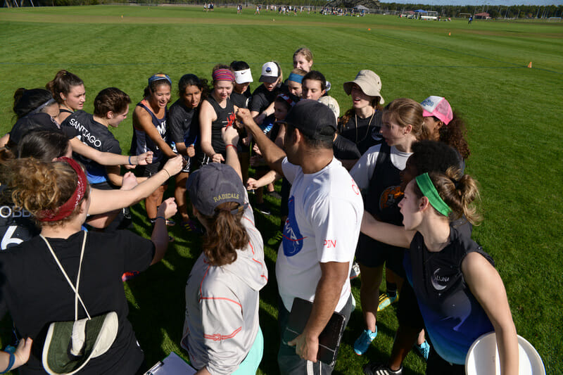 Emory Luna huddles at the 2017 Florida Winter Classic.