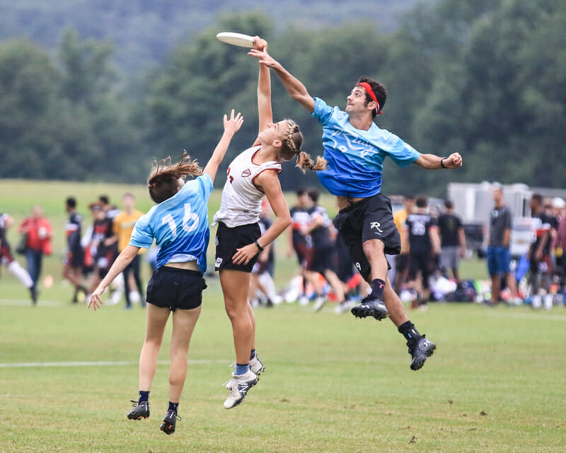 AMP's Linda Morse skies for a grab against Rally at the 2018 Pro Championships.