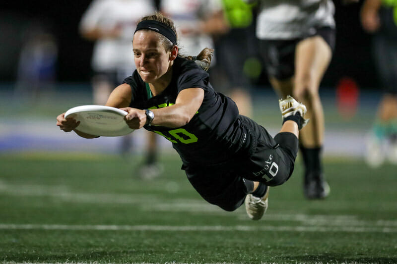 Brute Squad's Amber Sinicrope bids to secure the disc during the semifinals at the 2018 Club National Championships.