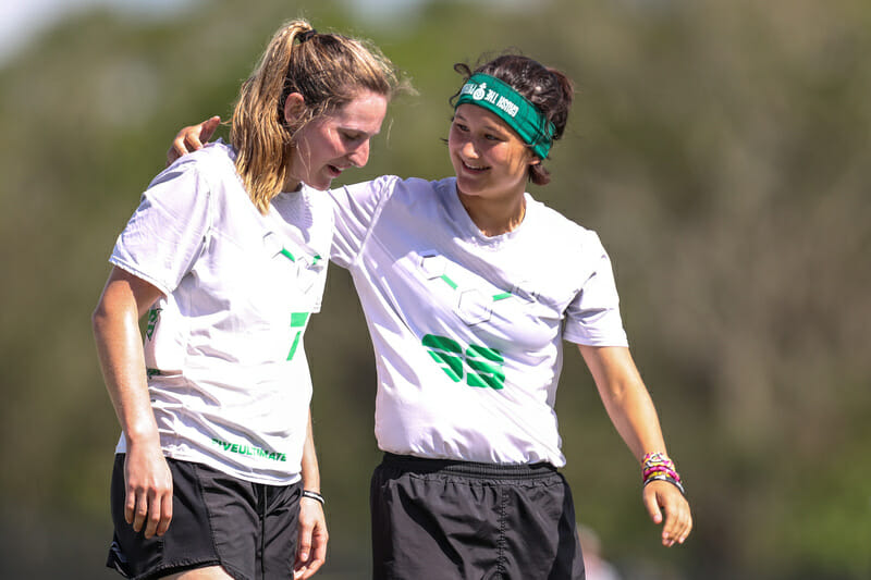 Georgia's Marie Perivier with Atlanta Ozone, supporting a teammate at the 2017 Club Championships.