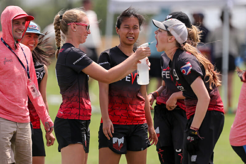 Ohio State stays hydrated at the D-I College Championships 2019.