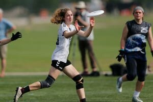 St. Olaf's Anna Clements. Photo: William 'Brody' Brotman -- UltiPhotos.com