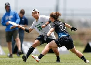 Dartmouth's Caitlyn Lee readies a forehand in the semifinals of the 2019 D-I College Championships.