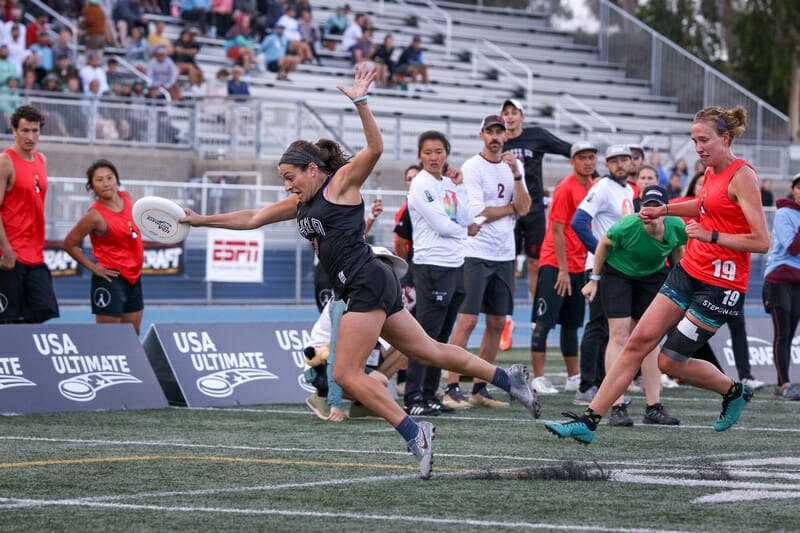 Philadelphia AMP's Natalie Bova makes the championship-winning catch at the 2019 Club Championships. Photo: Paul Rutherford -- UltiPhotos.com