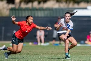 Claire Thallon of Minneapolis Drag'n Thrust makes a catch at the 2019 Club Championships. Photo: Sam Hotaling -- UltiPhotos.com