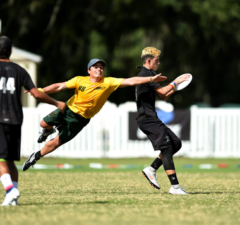 Communidad El Oso and Evolution met in a semifinal at PAUC 2019. Photo: Billy Dzwonkowski -- UltiPhotos.com