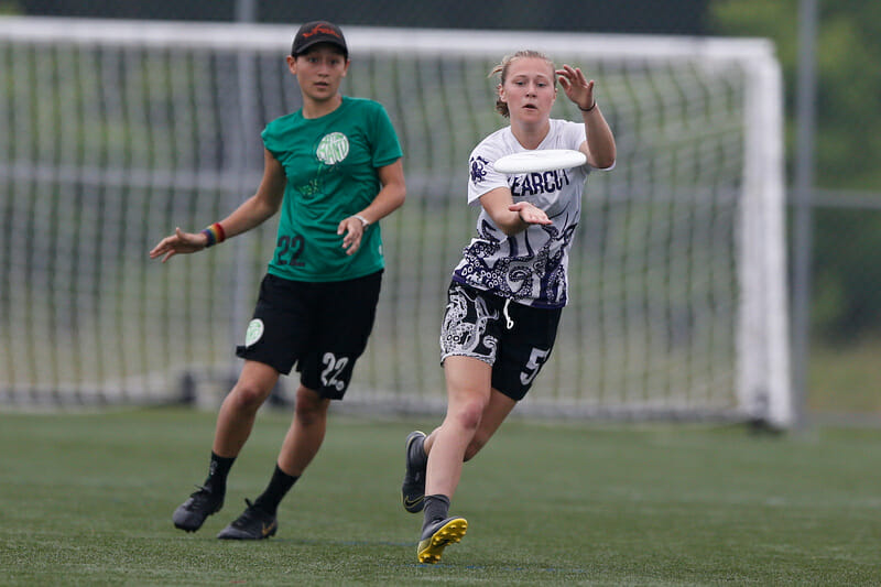 Abby Cheng's Oberlin and Emma Piorier's Puget Sound could clash again in the chase for a 2020 D-III title. Photo: William 'Brody' Brotman -- UltiPhotos.com