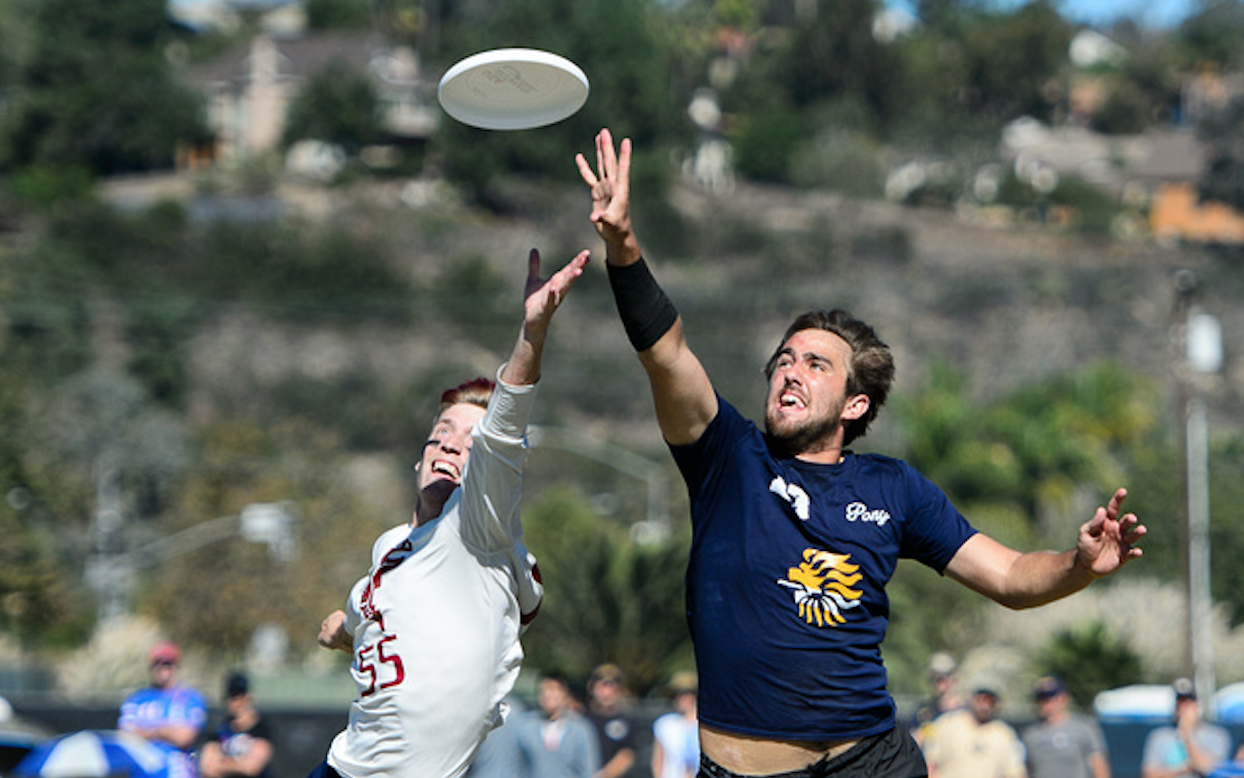 Why is Ultimate Frisbee Perfect for Younger Players?