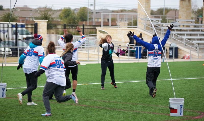Competition at the 2019 USA Goaltimate Championships. Photo: Conrad Stoll -- UltiPhotos.com
