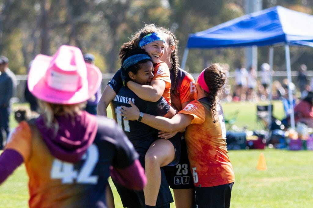 The UC Santa Barbara college women's ultimate frisbee team celebrates. Photo: Christina Schmidt -- UltiPhotos.com