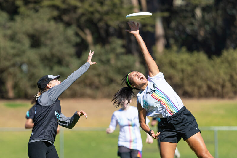 San Francisco Nightlock vs. San Diego Wildfire in the second-place game at Southwest Regionals. Photo: Rodney Chen -- UltiPhotos.com