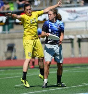 Erin Goding with UCF Sirens in semis against Oregon Fugue at the 2014 College Championships. Photo: Brian Canniff -- UltiPhotos.com