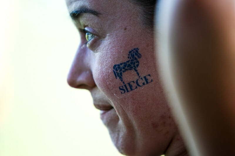 Sporting Siege on the surface at 2021 East New England Women's Club Sectionals. Photo: Burt Granofsky — UltiPhotos.com