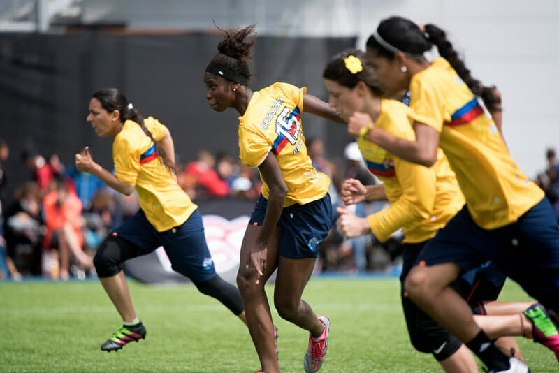 Colombia women at the 2016 WUGC. Photo: Jolie J Lang -- UltiPhotos.com