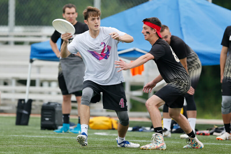 Middlebury's Walker Frankenburg at the 2019 D-III College Championships. Photo: William "Brody" Brotman -- UltiPhotos.com