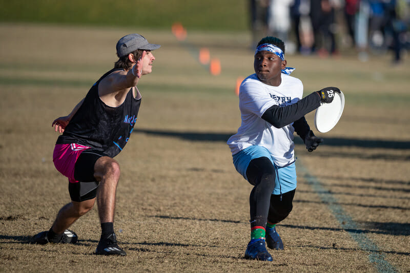 Berry's Collin Hill. Photo: Rodney Chen -- UltiPhotos.com