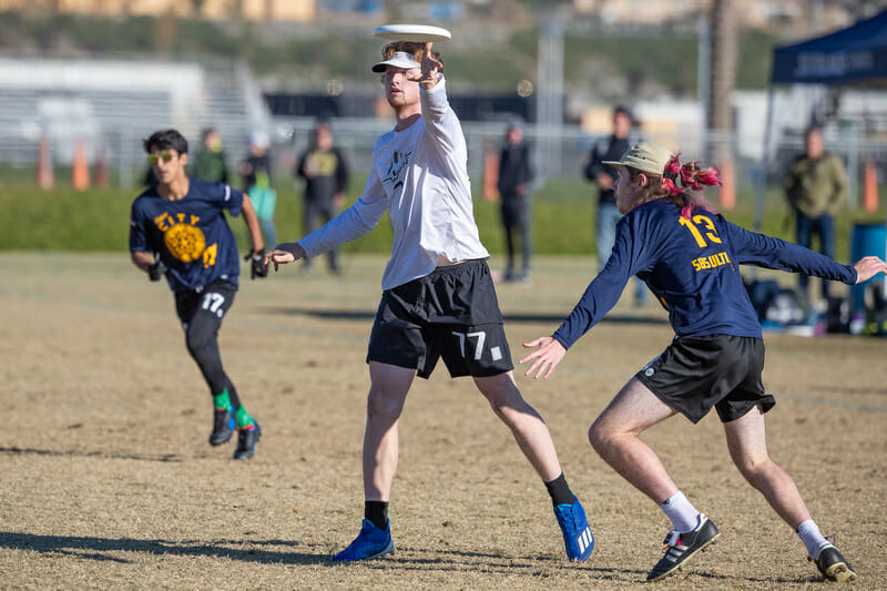 Colorado College's Lincoln Grench. Photo: Rodney Chen -- UltiPhotos.com