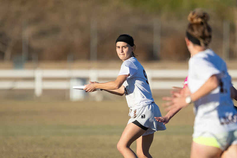 Lehigh's Anna Sivinski. Photo: Rodney Chen -- UltiPhotos.com