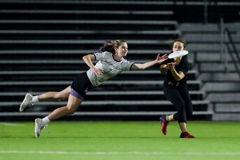 Washington's Abby Hecko. Photo: Paul Rutherford -- UltiPhotos.com