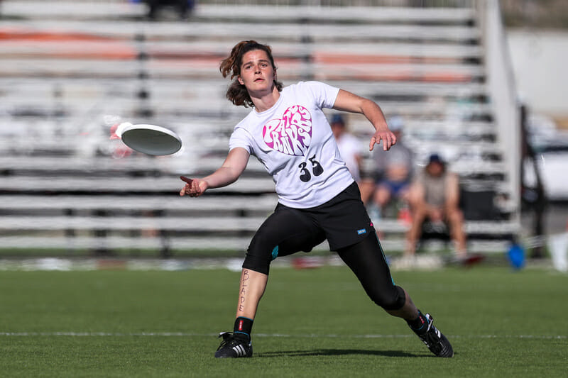 Middlebury's Keziah Wilde. Photo: Paul Rutherford -- UltiPhotos.com