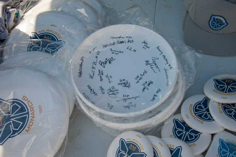 A disc signed by players of the Milwaukee Monarchs at the 2021 PUL Midwest Championship. Photo: Mark Olsen -- UltiPhotos.com