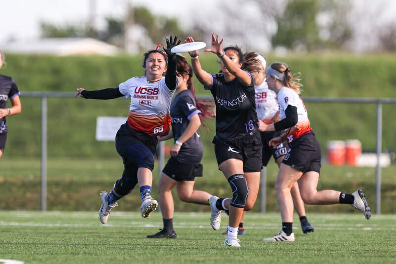The margins between top teams like UC Santa Barbara and Washington were incredibly tight on Day 1 in Milwaukee. Photo: Paul Rutherford -- UltiPhotos.com