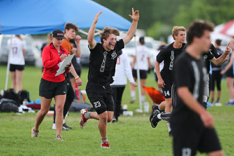 Georgia celebrates a goal in the prequarters at the 2022 D-I College Championships. Photo: Paul Rutherford -- UltiPhotos.com
