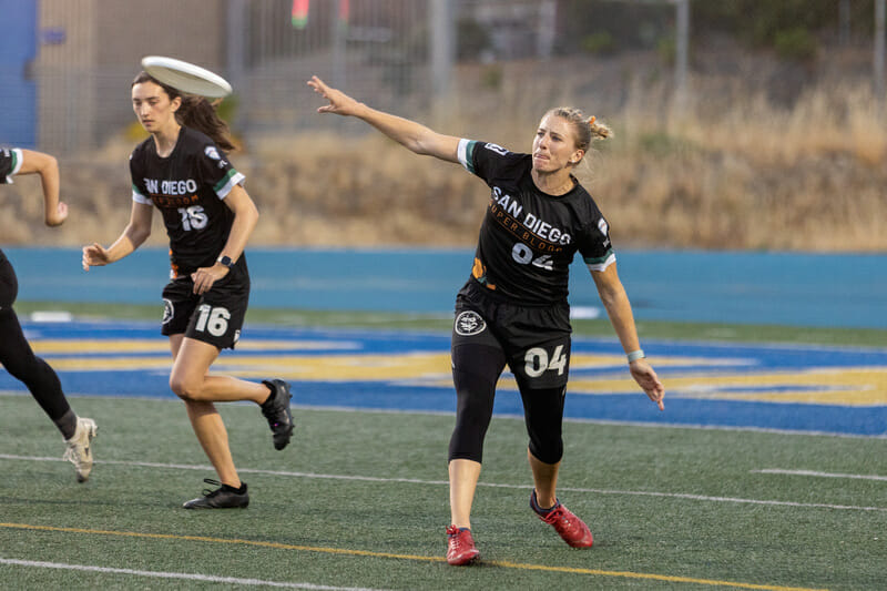 Super Bloom's Kristen Pojunis pulls in the third place game of the Western Ultimate League 2022 Championship Weekend.