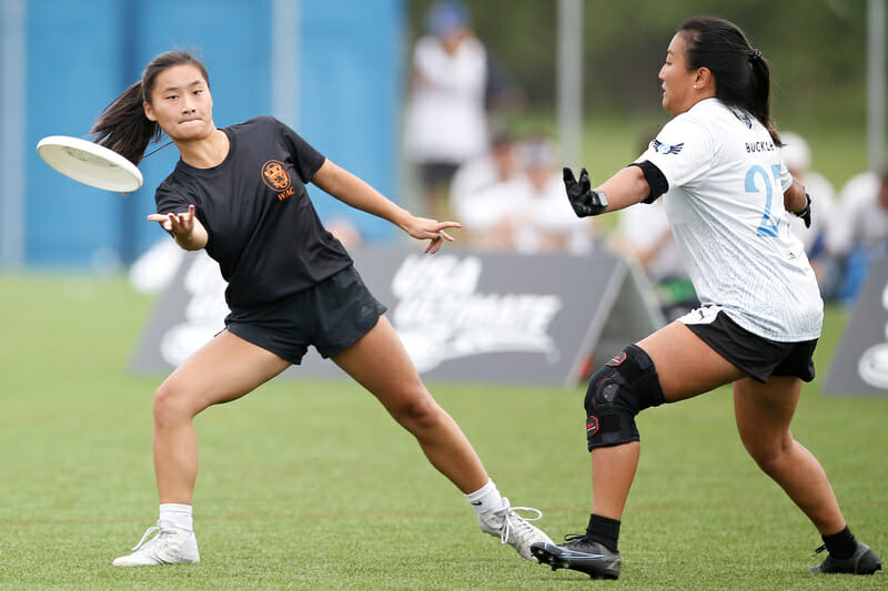 Berry and Occidental battle during pool play of the 2022 D-III College Championships. Photo: William 'Brody' Brotman -- UltiPhotos.com