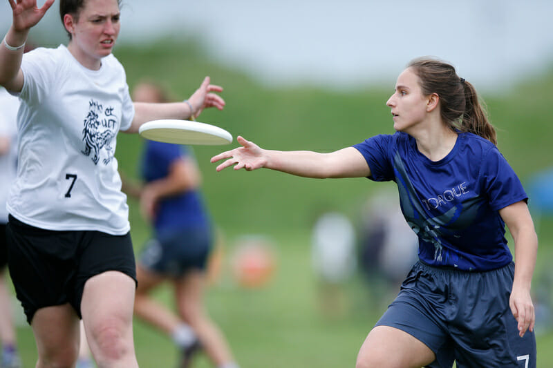 Rice and Mount Holyoke at the 2022 D-III College Championships. Photo: William 'Brody' Brotman -- UltiPhotos.com