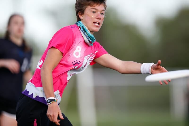 Middlebury's Claire Babbott-Bryan in the semifinals of the 2022 D-III College Championships. Photo: William 'Brody' Brotman -- UltiPhotos.com