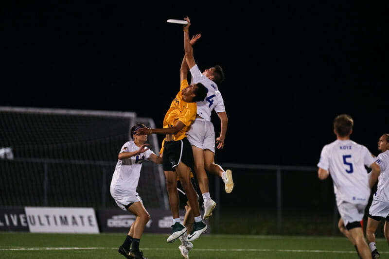 Pittsburgh's Henry Ing goes up a sky in their semifinal against Brown at the 2022 D-I College Championships.