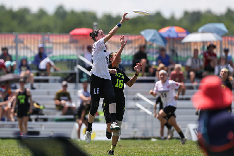 Sarah Meckstroth and Raleigh Phoenix flew above Boston Brute Squad in the WUCC 2022 quarterfinals. Photo: Paul Rutherford -- UltiPhotos.com