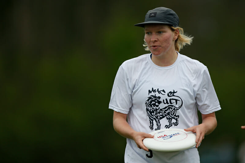 Mount Holyoke's Gigi Downey. Photo: William 'Brody' Brotman -- UltiPhotos.com