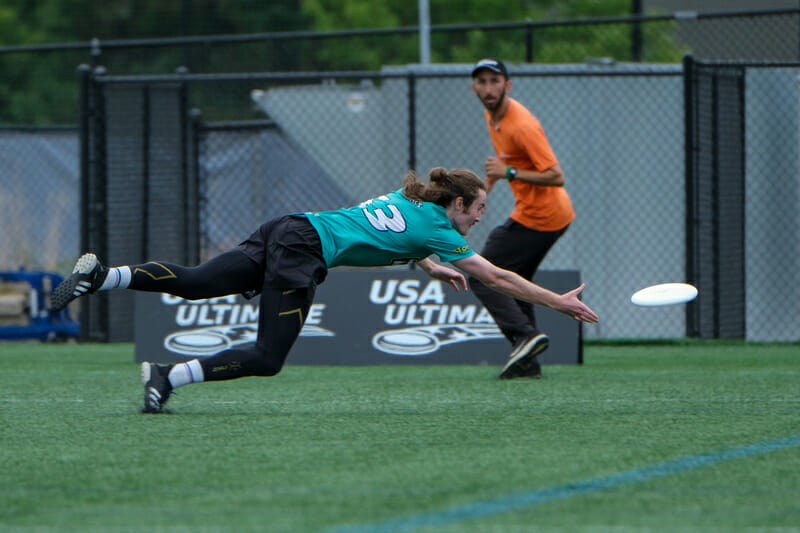 Washington DC Truck Stop's Jonny Malks bids in the 2022 US Open final.