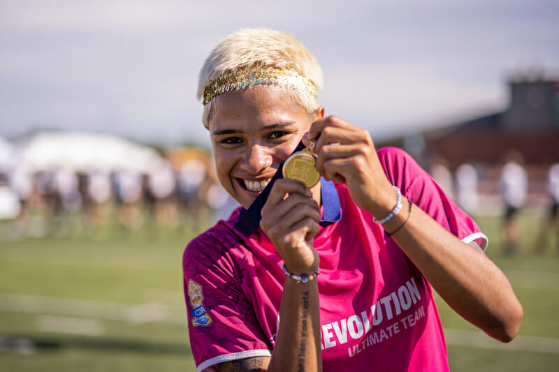 Revolution's Manu Cardenas celebrates with a world gold medal that was a long time coming. Photo: Paul Rutherford -- UltiPhotos.com